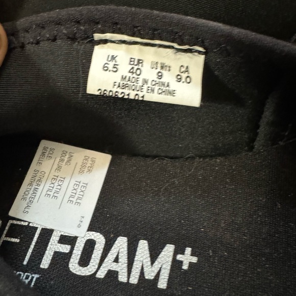 Women’s size 9 puma shoes. Bought the wrong size and cannot return. Never worn - Picture 4 of 4